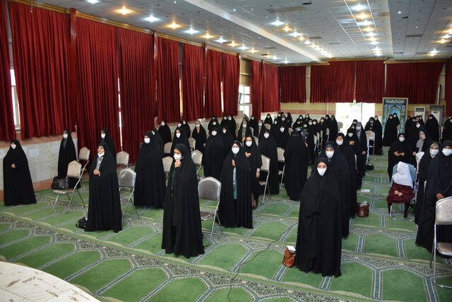 ظرفیت حوزه بانوان در امر تبلیغ بالا است
