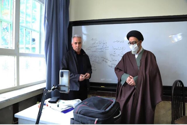 دانش آموزان باید شهید فهمیده را الگوی خود قرار دهند