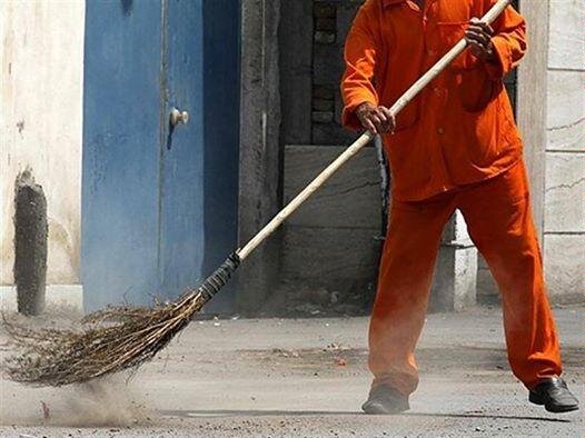 بیش از ۱۰ درصد زباله در تبریز به صورت دستی جمع‌آوری می‌شود