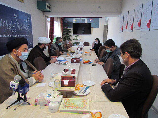 تفاهمنامه همکاری میان جهاد دانشگاهی و مرکز خدمات حوزه علمیه آذربایجان شرقی امضا شد