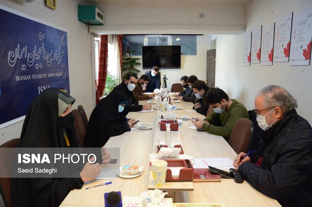 فرصتها و چالشهای پیش روی انقلاب اسلامی از نگاه دانشجویان