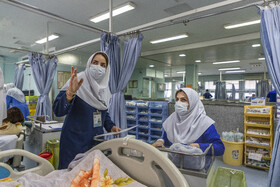 زهرا و ساناز دو دوست پرستار و ورزشکار هستند که زمان‌‌هایی که شیف کاری‌شان هم‌زمان می‌شود سعی می‌کنند بیشتر اوقات استراحت خود را با همدیگر سپری کنند.