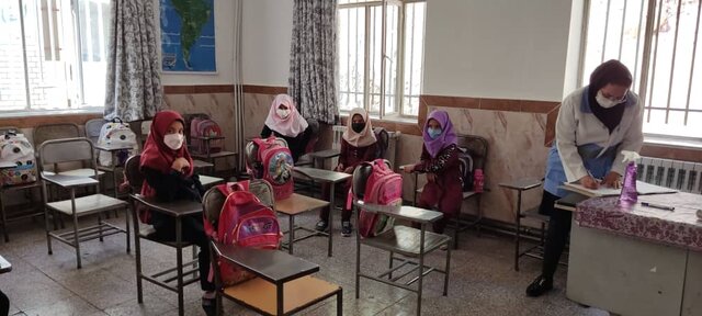 بازرسی کارشناسان بهداشت محیط از مدارس شهری و روستایی آذربایجان‌شرقی