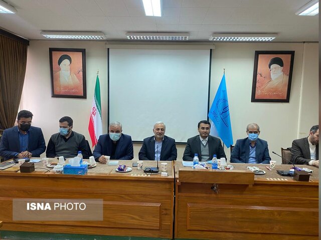 ارز ۴۲۰۰ تومانی چیزی جز فساد و رانت تولید نکرد/ وزارت خارجه نباید به وزارت برجام تبدیل شود