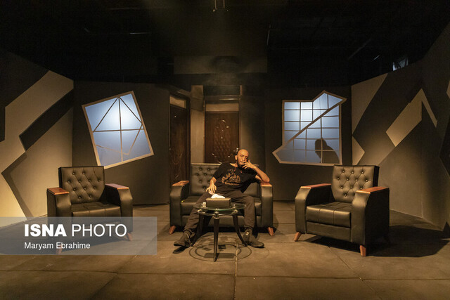 نمایش «و چند داستان دیگر....» در تبریز به روی صحنه رفت