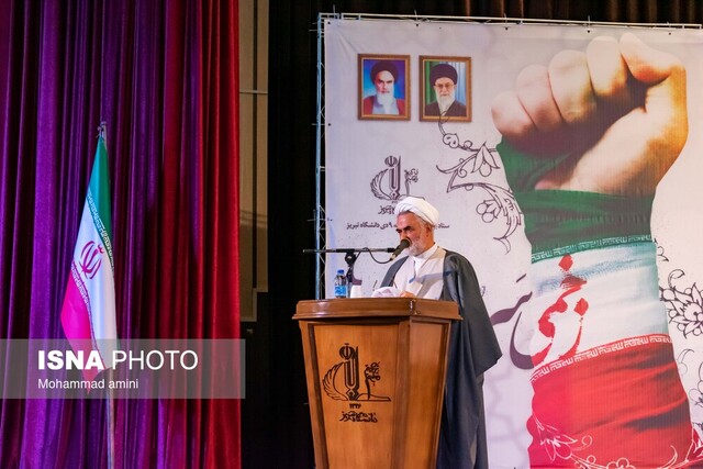 ۹ دی مشت محکمی بر دهان یاوه گویان بود