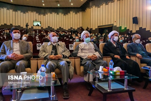 ۹ دی مشت محکمی بر دهان یاوه گویان بود