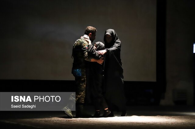 رفتار و منش شهید قاسم سلیمانی را باید الگو خود قرار دهیم