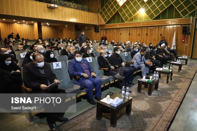 رفتار و منش شهید قاسم سلیمانی را باید الگو خود قرار دهیم