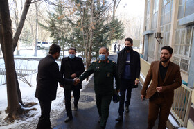 نمایش «یک، بیست...»