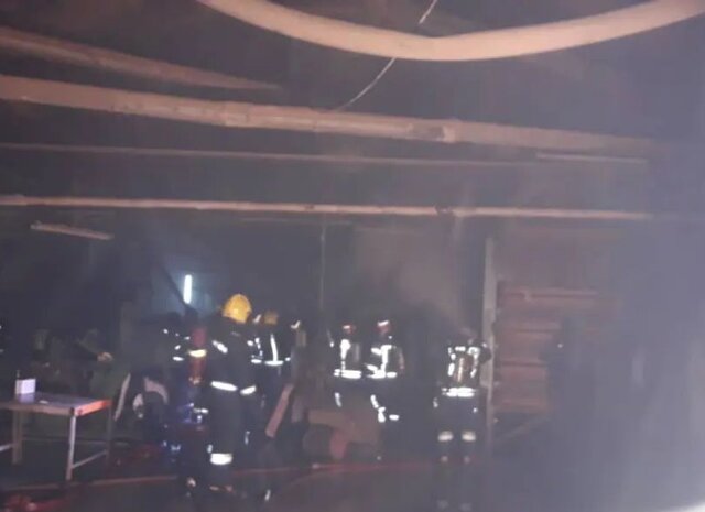 دو مصدوم در آتش سوزی یکی از کارخانجات کبریت‌سازی تبریز
