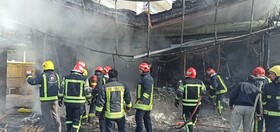 آتش سوزی فروشگاه تجهیزات پزشکی روبروی بیمارستان شهدا تبریز