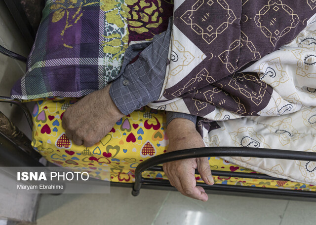 روز پدر با طعم دلتنگی در سرای تنهایی و غربت