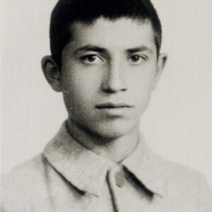 مردی از تبار علم و فرهنگ