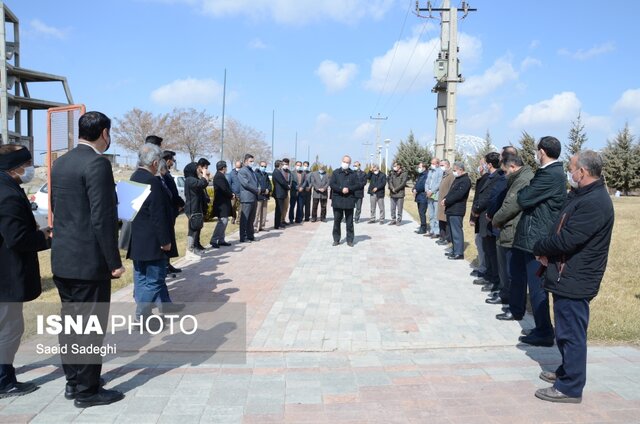 ارزش گذاری همکاری صنایع مختلف با دانشگاه صنعتی سهند با کاشت نهال در هفته درختکاری