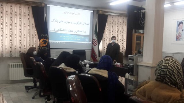 دوره آموزش مهارتی مددجویان کمیته امداد در آذربایجان شرقی آغاز شد