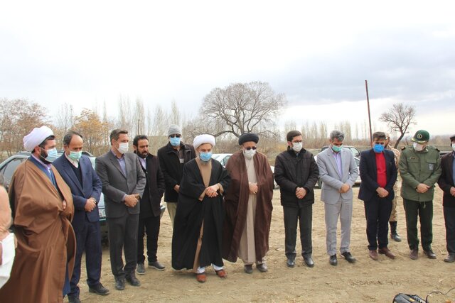 آغاز عملیات اجرایی احداث باغ ۵ هکتاری در موقوفه میرپنج خامنه