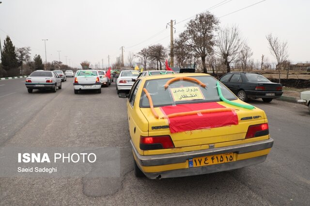 کاروان شادی خودرویی گل نرگس در تبریز 