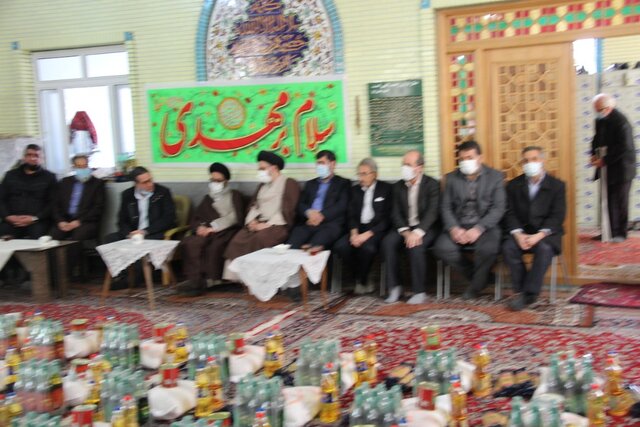 توزیع ۱۱۵۰ بسته معیشتی با مشارکت اداره کل اوقاف و امور خیریه در آذربایجان شرقی