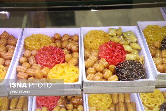 افطار با طعم نانها و شیرینیهای تبریز