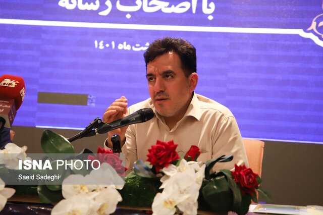 کارگران ستون‌های عمران و آبادی و خدمات شهر هستند