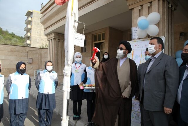 معلمان به مسائل تربیتی دانشآموزان اهمیت بیشتری بدهند