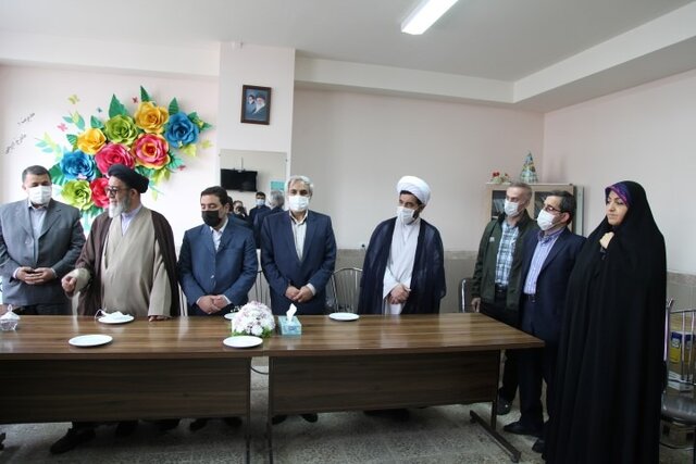 معلمان به مسائل تربیتی دانشآموزان اهمیت بیشتری بدهند