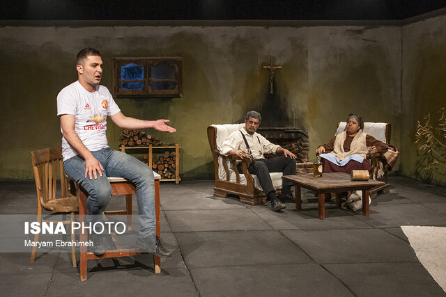 نمایش «جمجمهای در کانهمارا» در تبریز به روی صحنه رفت