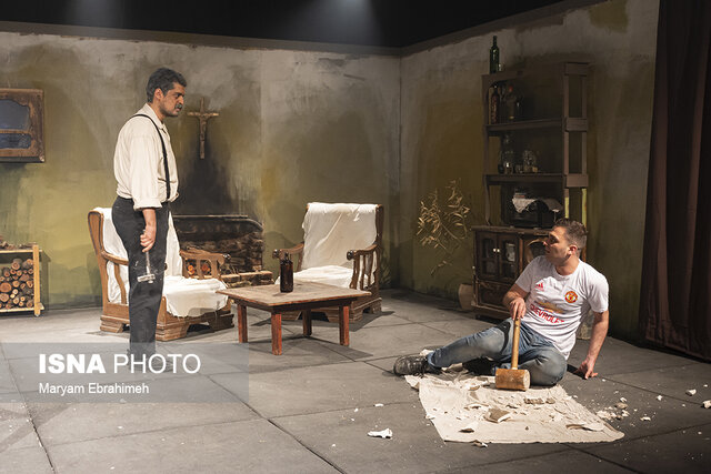 نمایش «جمجمه‌ای در کانه‌مارا» در تبریز به روی صحنه رفت