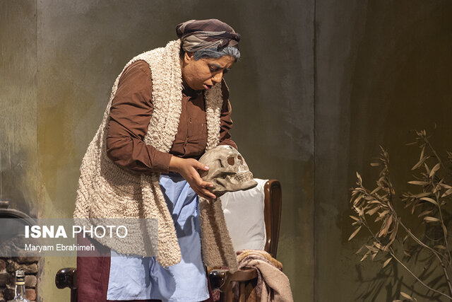 نمایش «جمجمه‌ای در کانه‌مارا» در تبریز به روی صحنه رفت