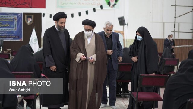 آزمون اعطای مدرک تخصصی قرآن کریم در تبریز برگزار شد