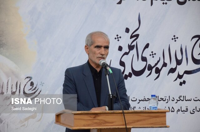 امام خمینی (ره) احیاگر اسلام ناب محمدی در عصر ظلمات بود 