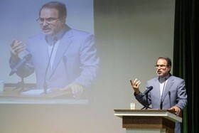 قوانین باید به اجرا در آیند