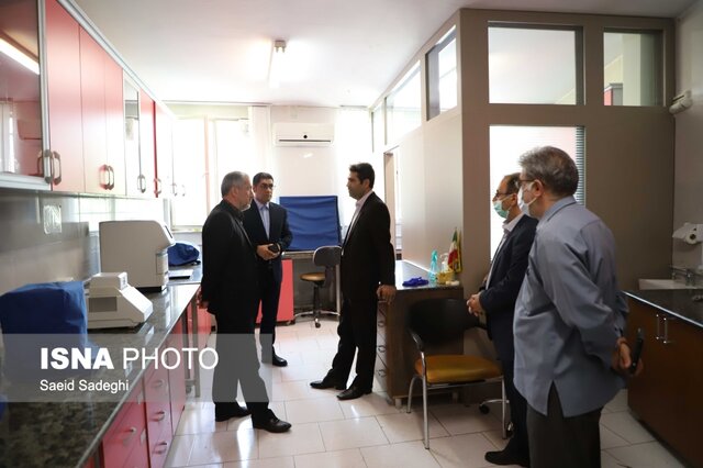 بازدید مدیرکل بیمه سلامت آذربایجان شرقی از مرکز درمان ناباروری جهاددانشگاهی 