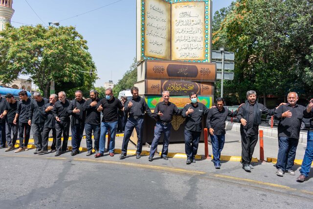 نماز ظهر عاشورا در تبریز 