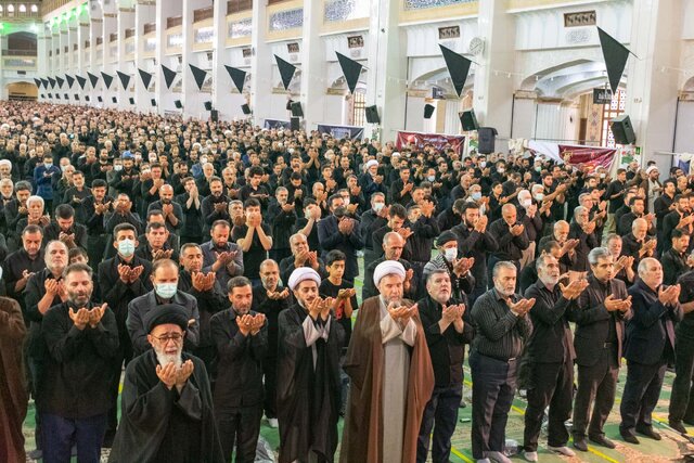 نماز ظهر عاشورا در تبریز