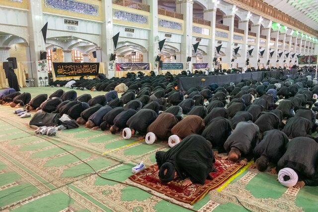 نماز ظهر عاشورا در تبریز