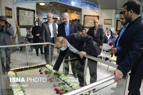 گلباران مقبره شهریار ملک سخن با حضور استاندار آذربایجان شرقی