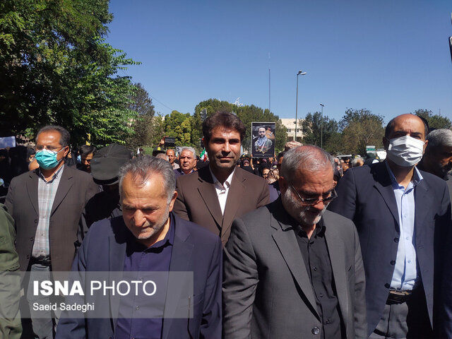 تشییع پیکر بسیجی «شهید حسین اوجاقی» در تبریز