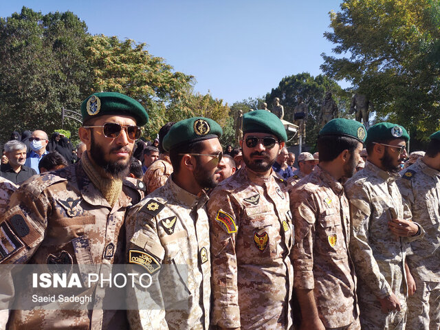 تشییع پیکر بسیجی «شهید حسین اوجاقی» در تبریز