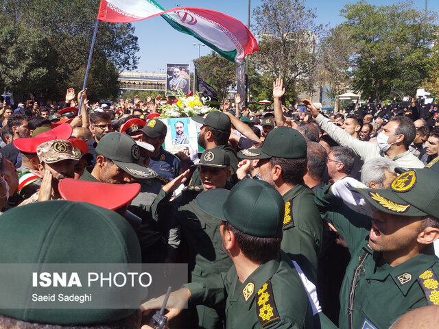 تشییع پیکر بسیجی «شهید حسین اوجاقی» در تبریز