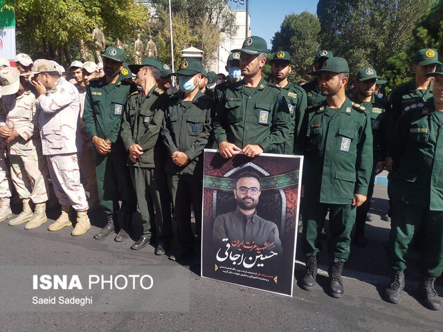 تشییع پیکر بسیجی «شهید حسین اوجاقی» در تبریز