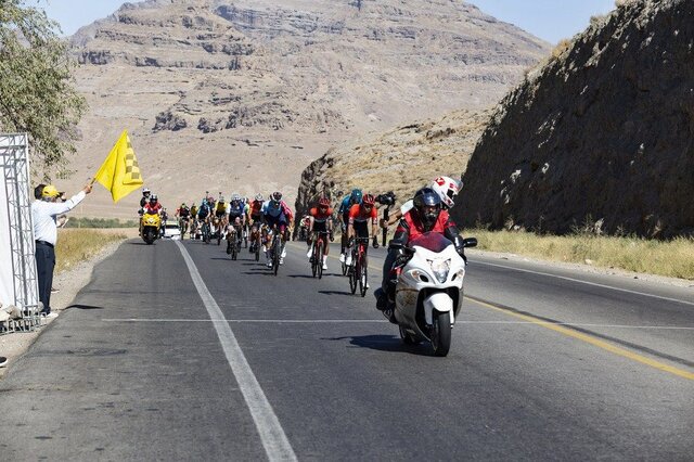 رکاب به رکاب از تبریز تا ارومیه/خارجیها عناوین را درو کردند