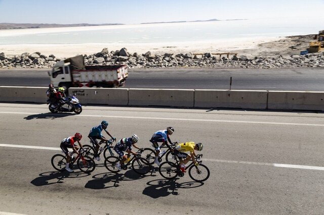 رکاب به رکاب از تبریز تا ارومیه/خارجیها عناوین را درو کردند