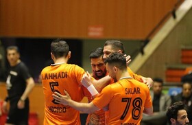 قهرمانی زودرس مس گروی توقف گیتی‌پسند!