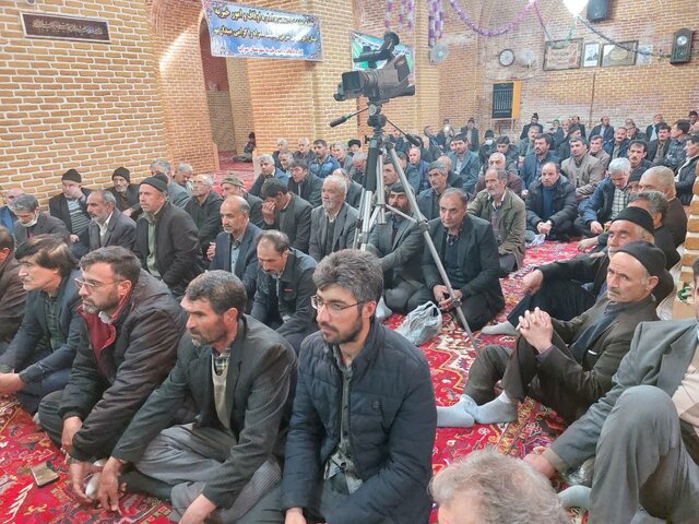 تربیت جوانان و انجام فعالیتهای فرهنگی، از کارکردهای مهم مساجد است