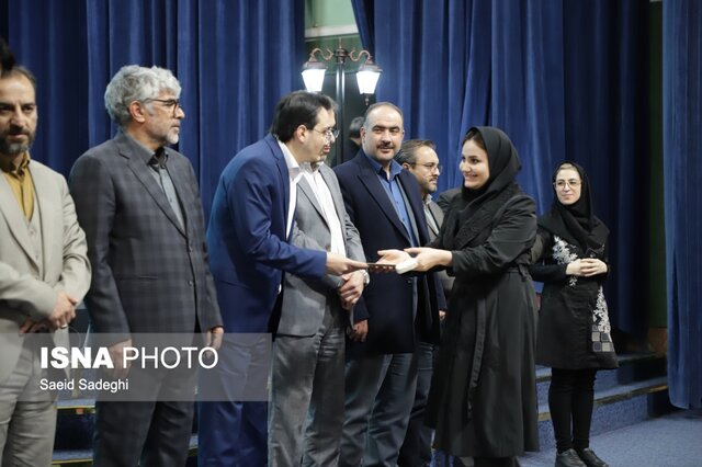 معرفی نفرات برتر جشنواره مطبوعات و خبرگزاری‌های شمال‌غرب/کسب ۳ عنوان برتر توسط ایسنا