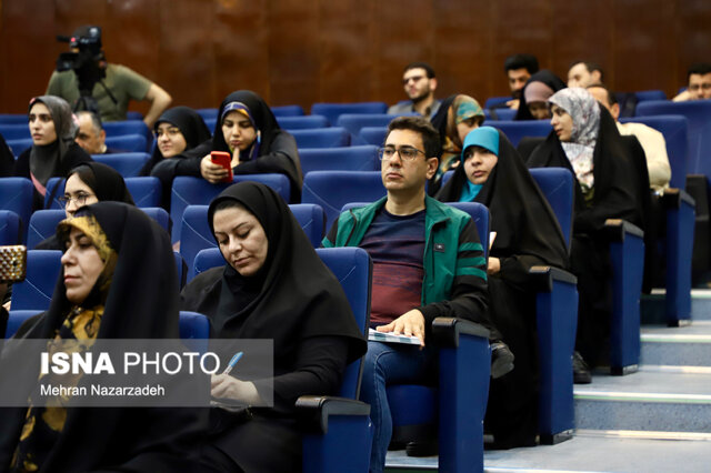 شناخت نوجوان دیجیتال و تقسیمبندی نسلها/ سواد دیجیتال با کودکان ما چه میکند؟