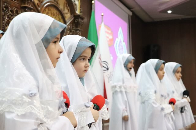 فعالیت مسجدی یک کار هدایتگر و صیانت کننده از انسان است