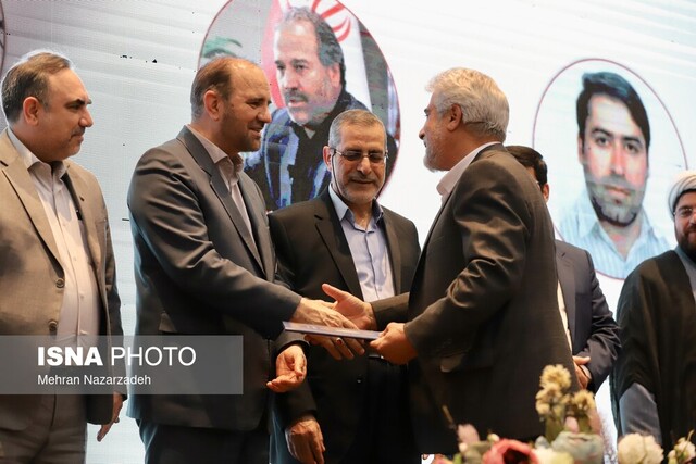 تجلیل از برگزارکنندگان پیش نشستهای همایش استانی حکمرانی متعالی